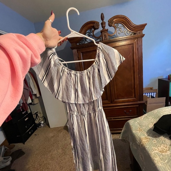 Dress - Picture 2 of 2